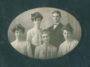 Ellen Frantz Merriman and children, circa 1900