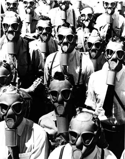 Army-Gas-Mask-World-War-II