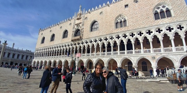 VeniceLouiseMomDogePalace