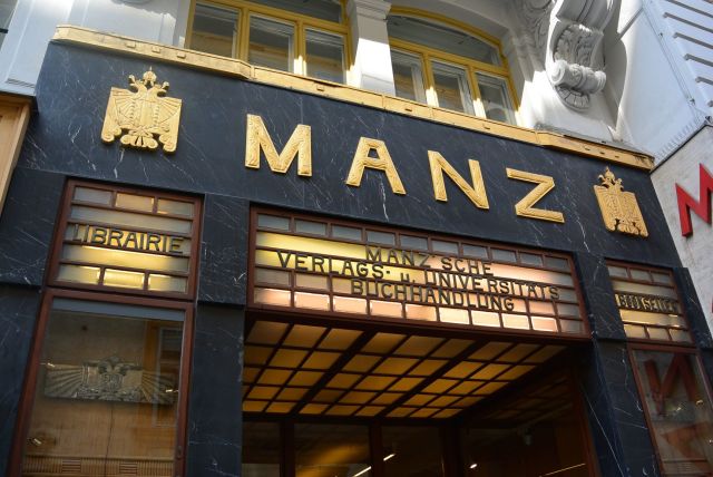 ManzBookstore